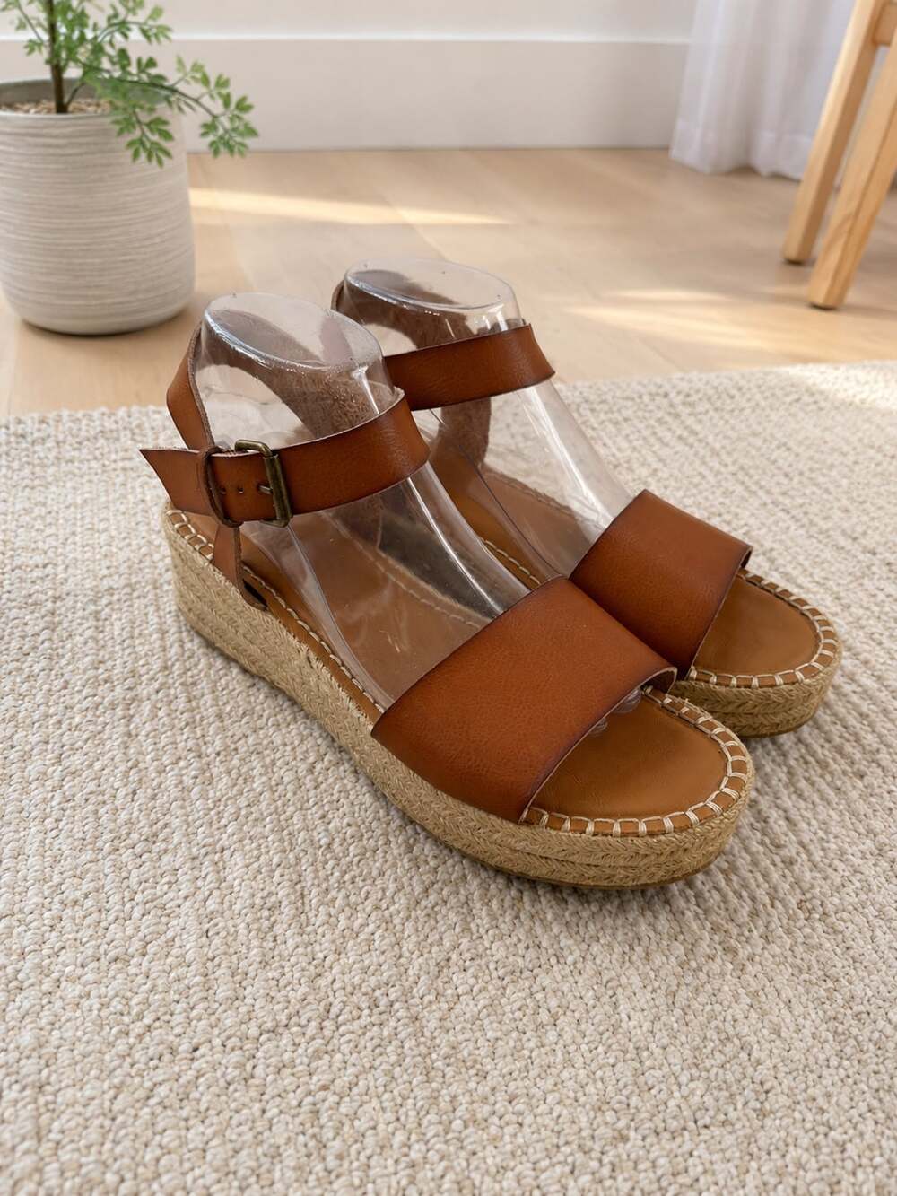 White Mountain Tan Espadrille Platform Sandals Ankle Strap Women’s Size 10